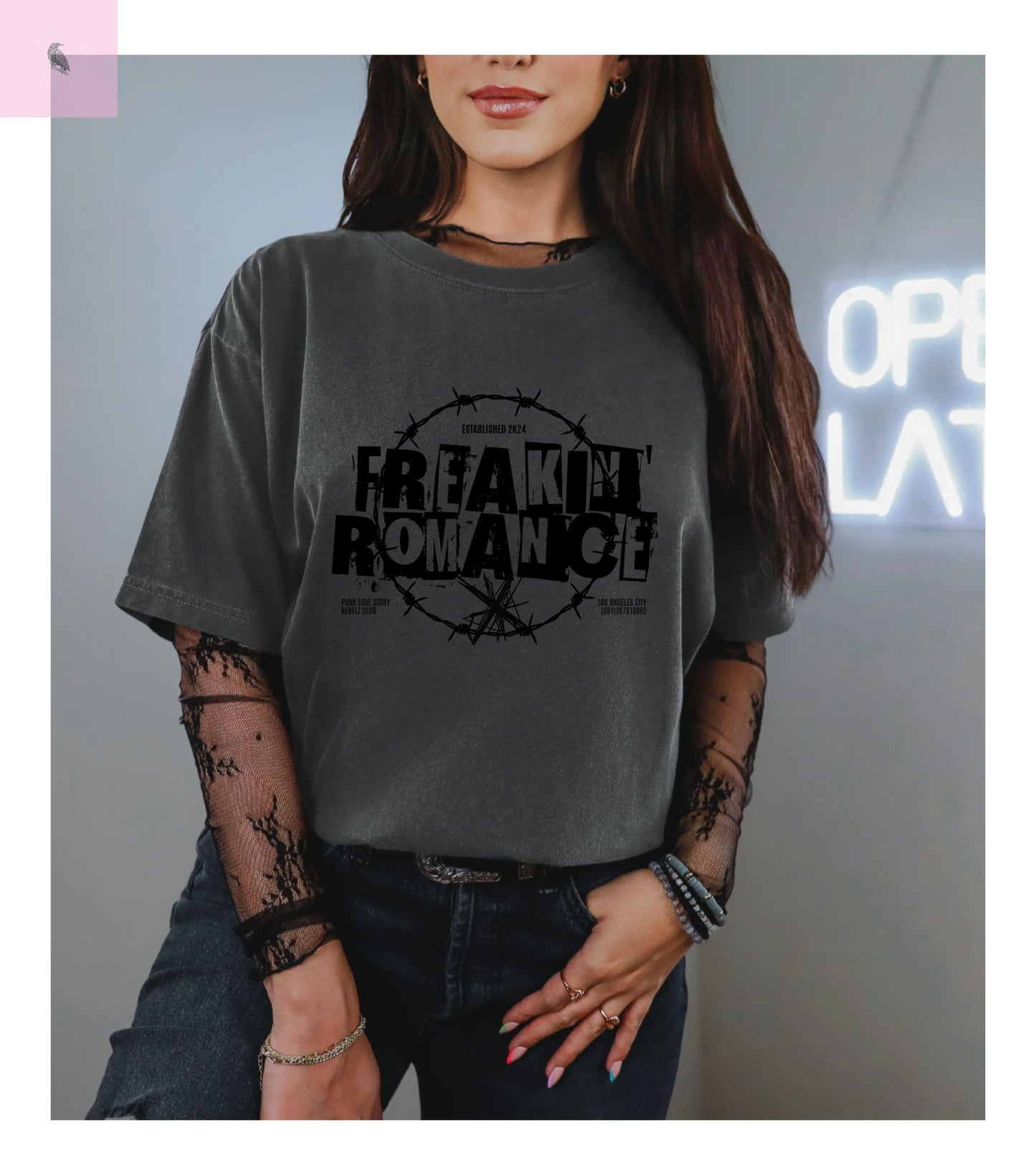 Freakin' Romance Unisex T-Shirt - Trendy Casual Wear The flirty crow