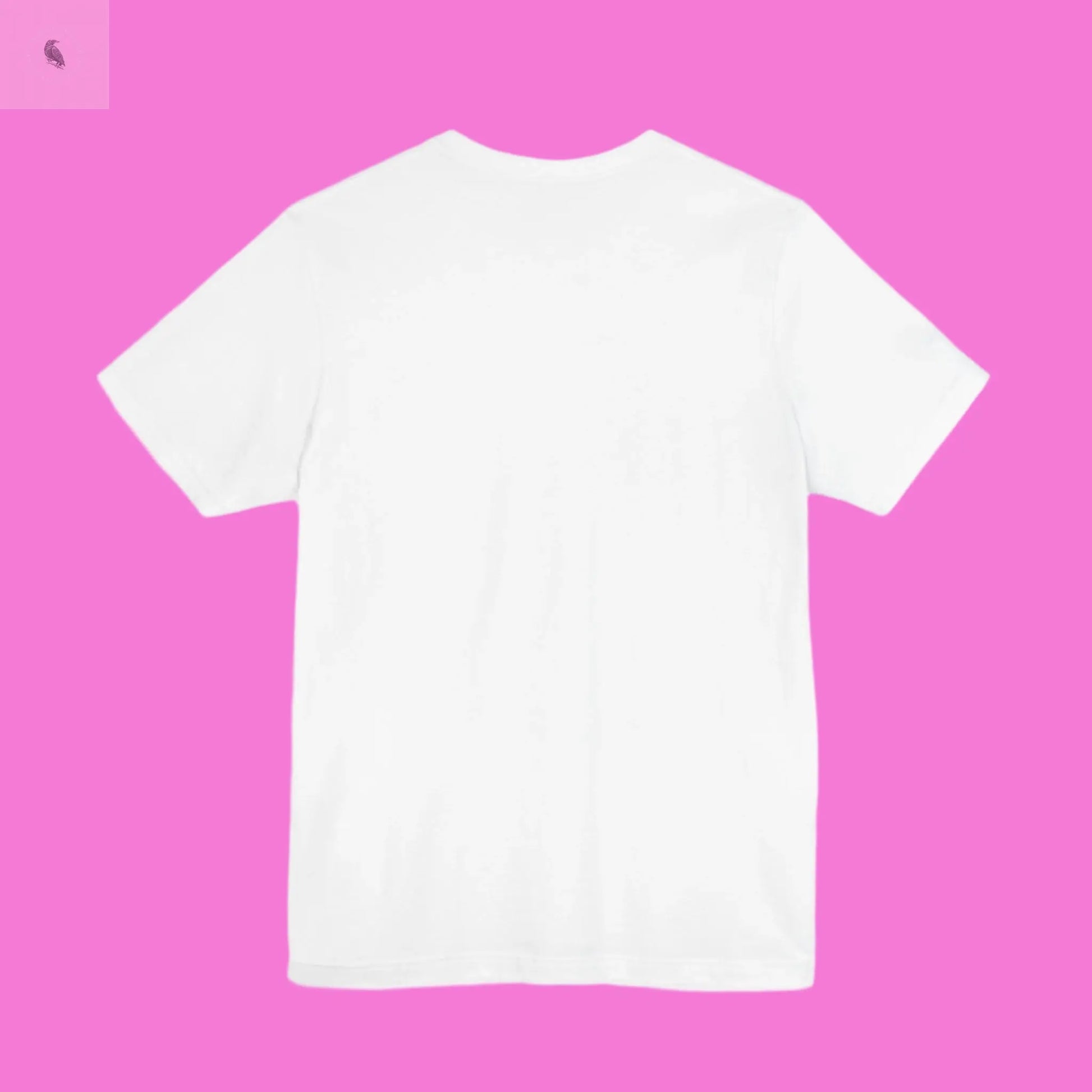 Graphic Unisex Tee - Fun and Playful Design The flirty crow