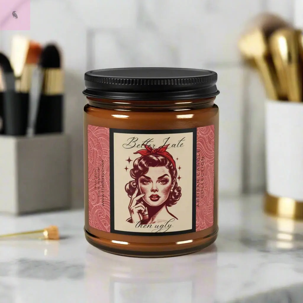 Vintage Pin-Up Scented Soy Candle The flirty crow