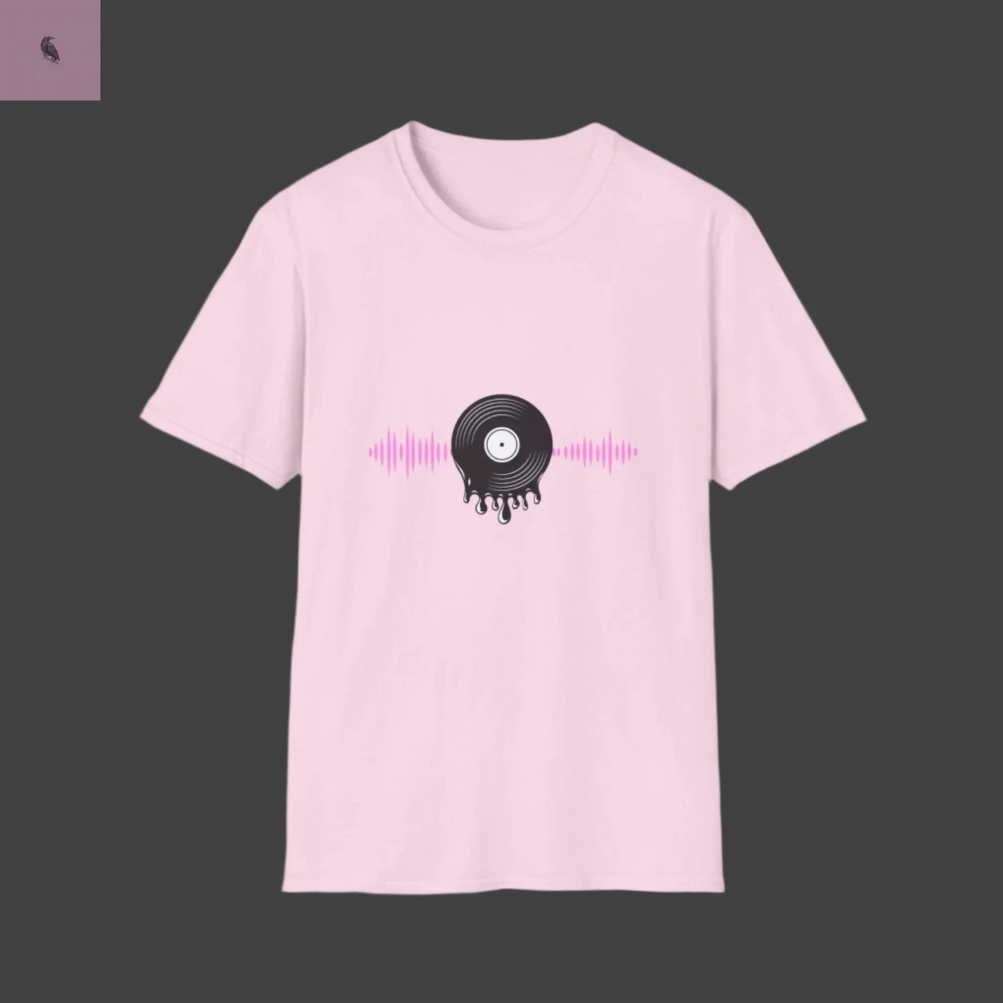 Softstyle T-Shirt - Music Loves Soul Fashion Tee The flirty crow