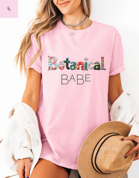 Botanical Lover T-shirt Comfort Colors The flirty crow
