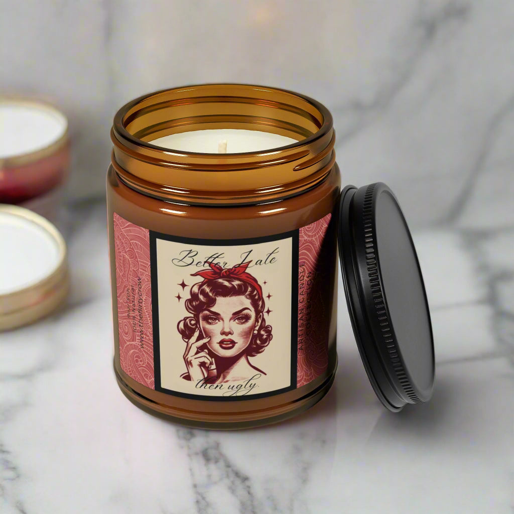 Vintage Pin-Up Scented Soy Candle The flirty crow