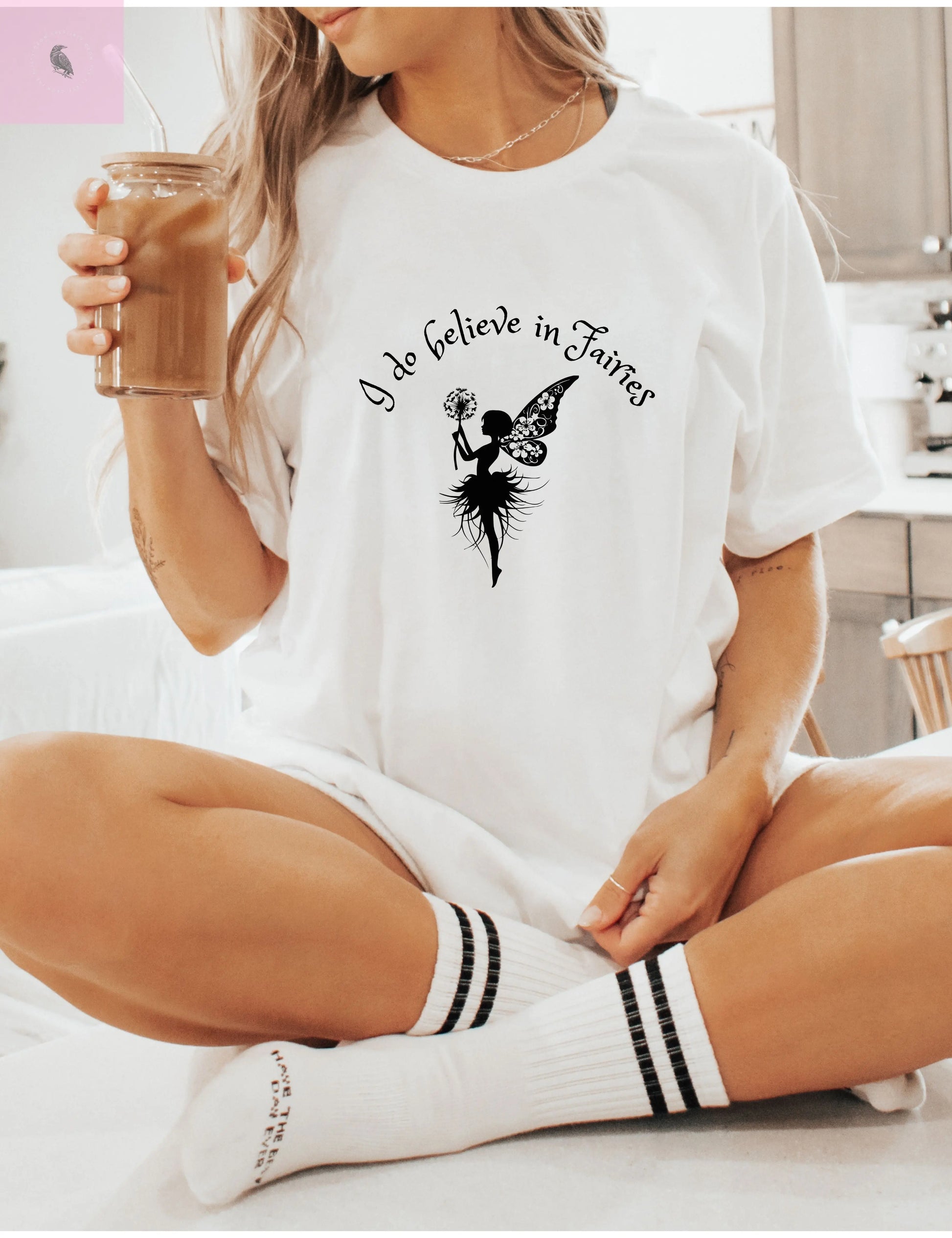 Fairytale Unisex Tee - I Believe in Fairies T-Shirt The flirty crow