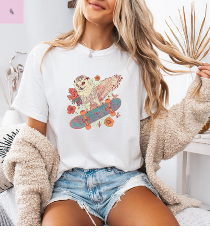 Skateboarding Owl Lovers Tee The flirty crow